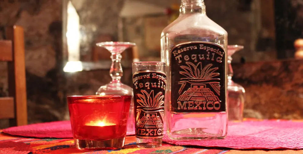 TEQUILA / MEZCAL